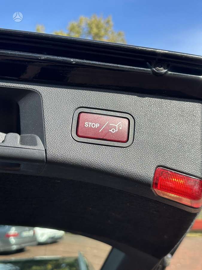 Mercedes-Benz E220 2012 — photo 20