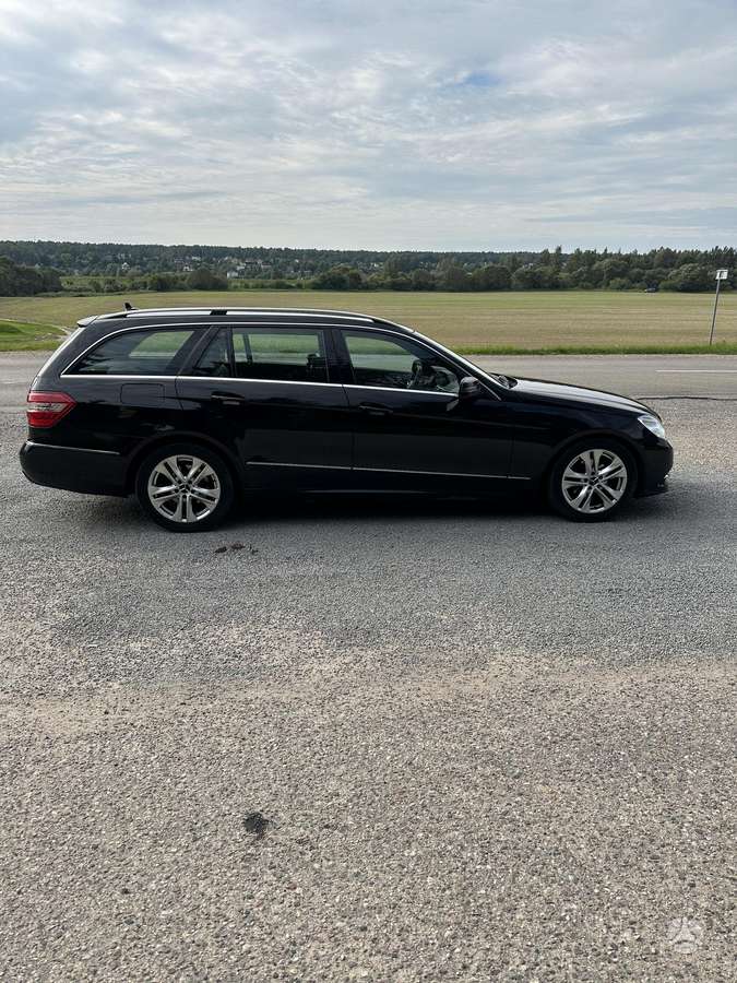 Mercedes-Benz E220 2012 — photo 6