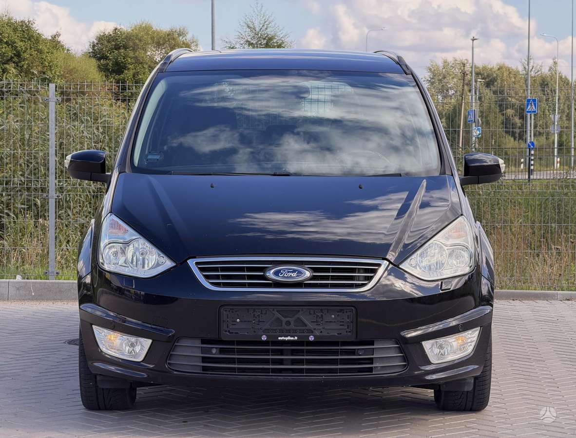 Ford Galaxy 2013 — interior