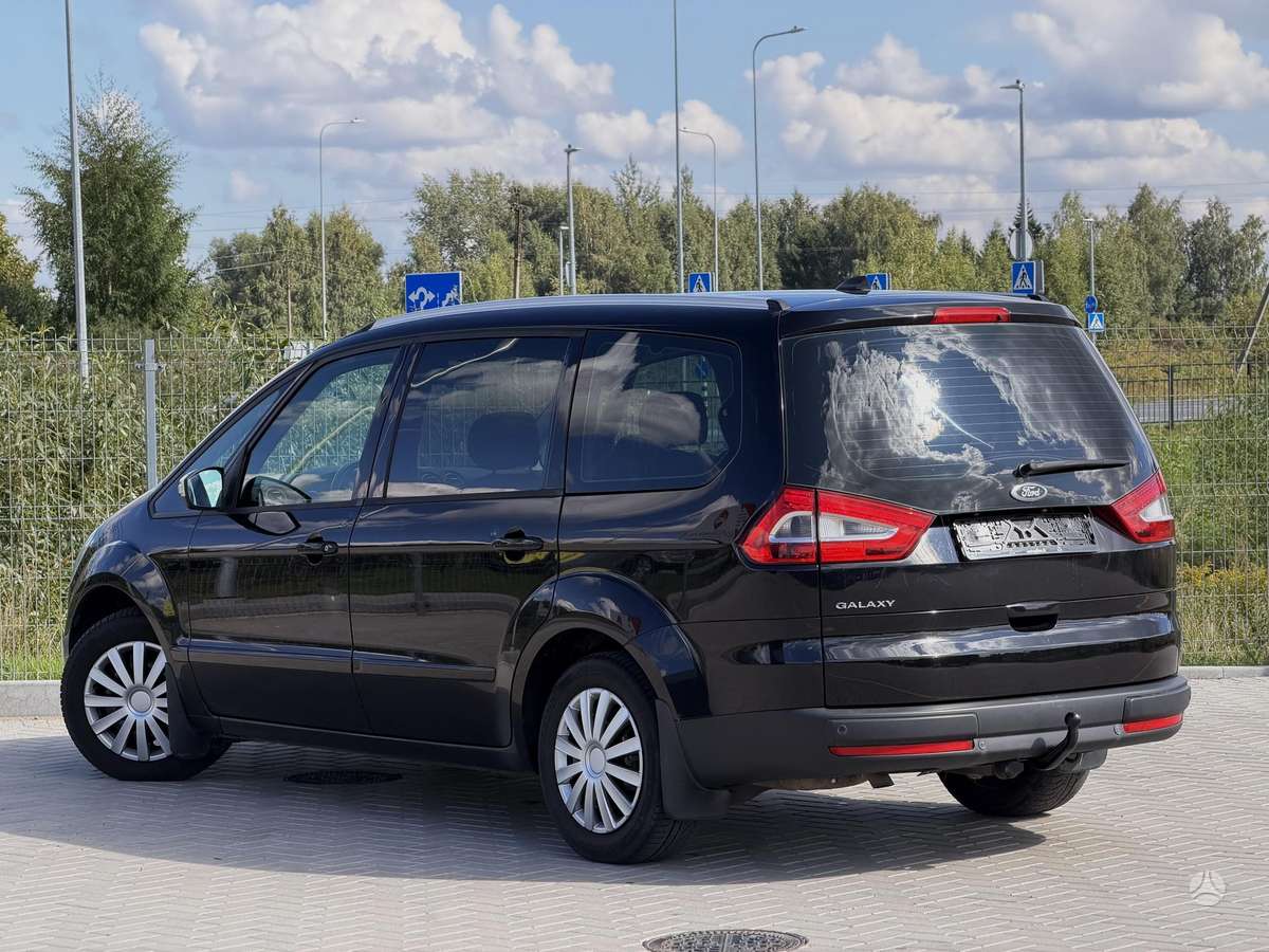 Ford Galaxy 2013 — photo 6