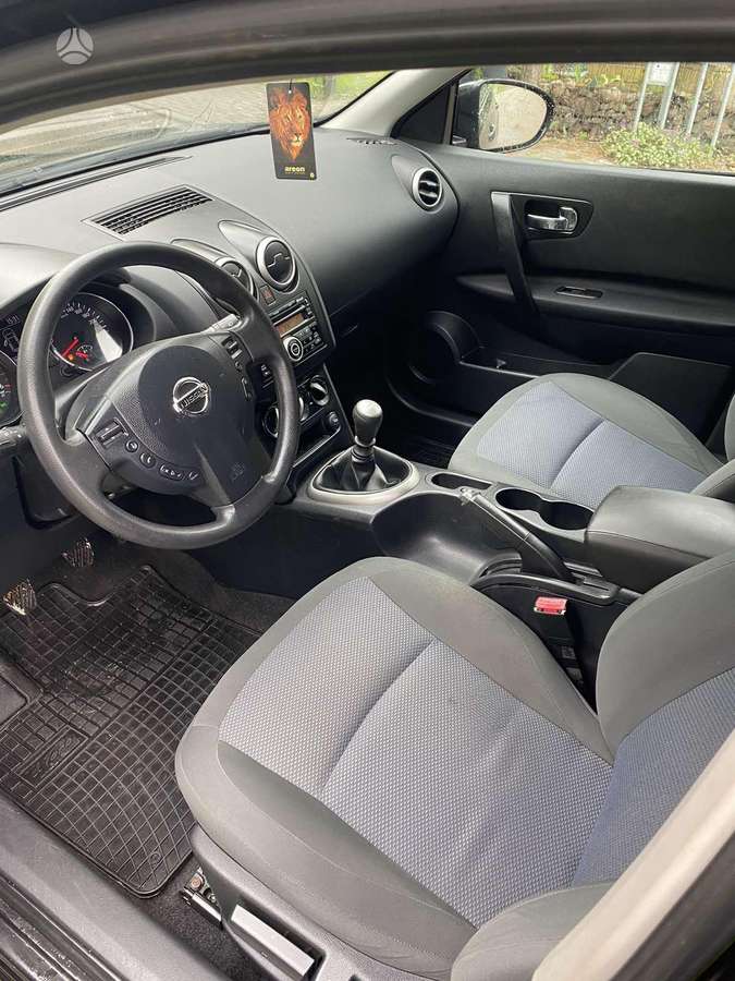 Nissan Qashqai 2011 — photo 5