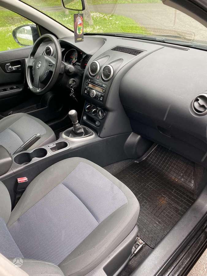Nissan Qashqai 2011 — photo 7