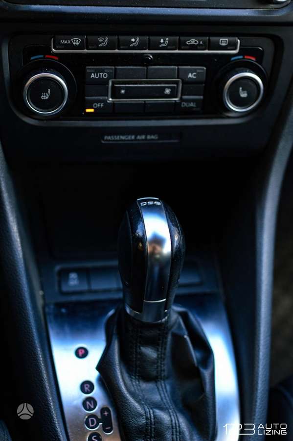 Volkswagen Golf 2012 — photo 16