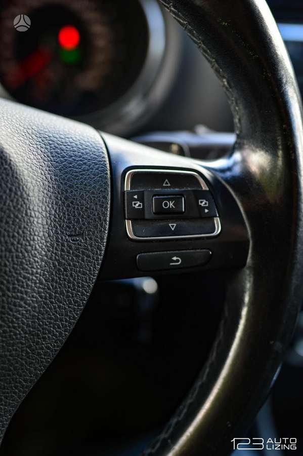 Volkswagen Golf 2012 — photo 18