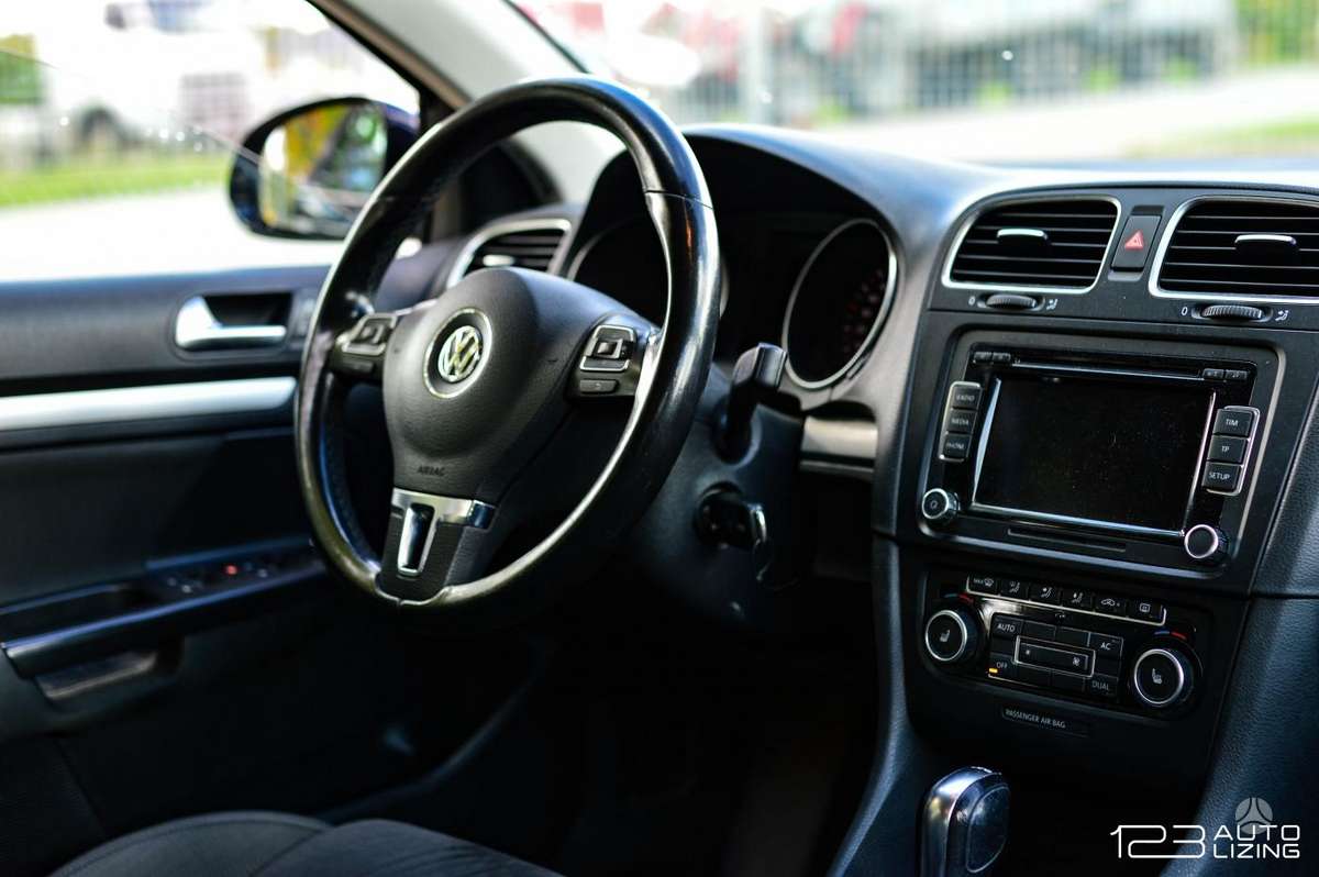 Volkswagen Golf 2012 — photo 9