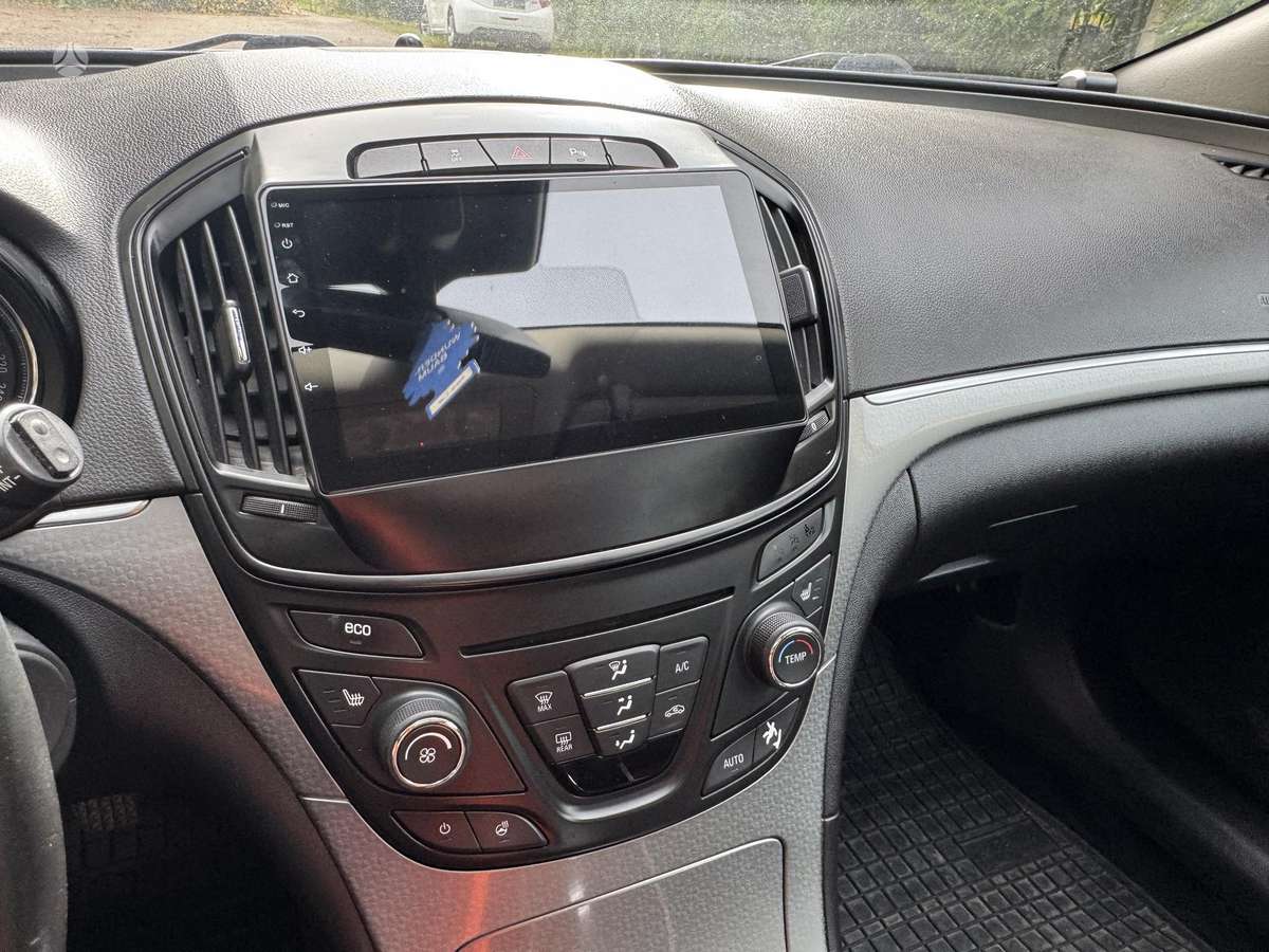 Opel Insignia 2015 — photo 12