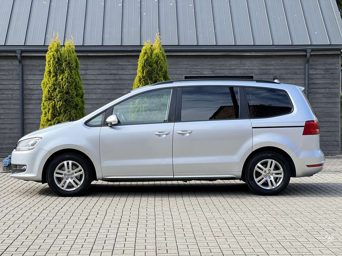 Volkswagen Sharan 2010 — photo 10