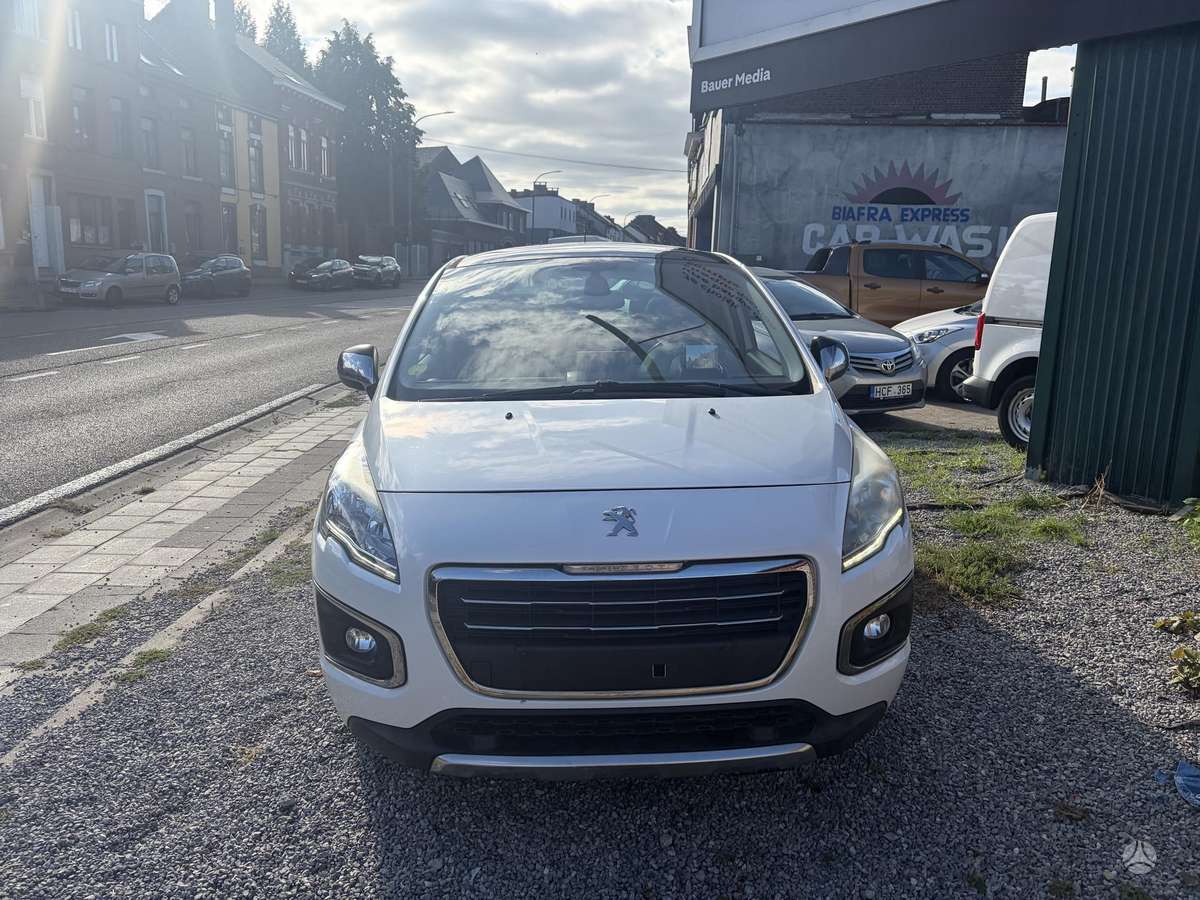 Peugeot 3008 2014 — салон