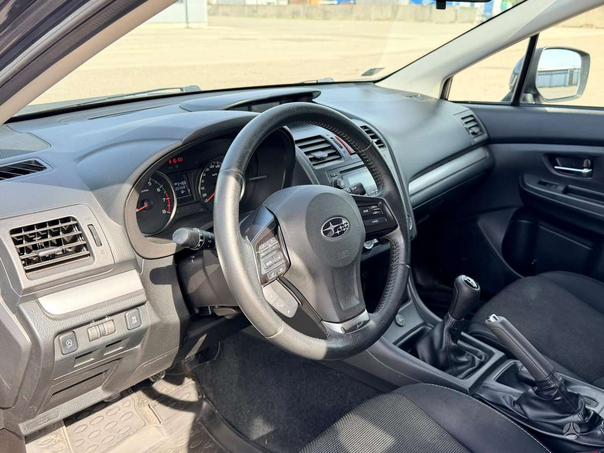 Subaru XV 2012 — photo 12