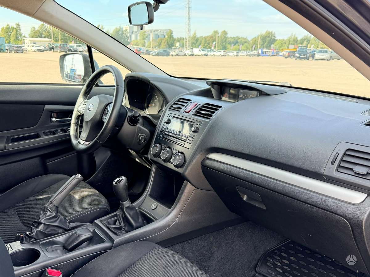 Subaru XV 2012 — photo 13
