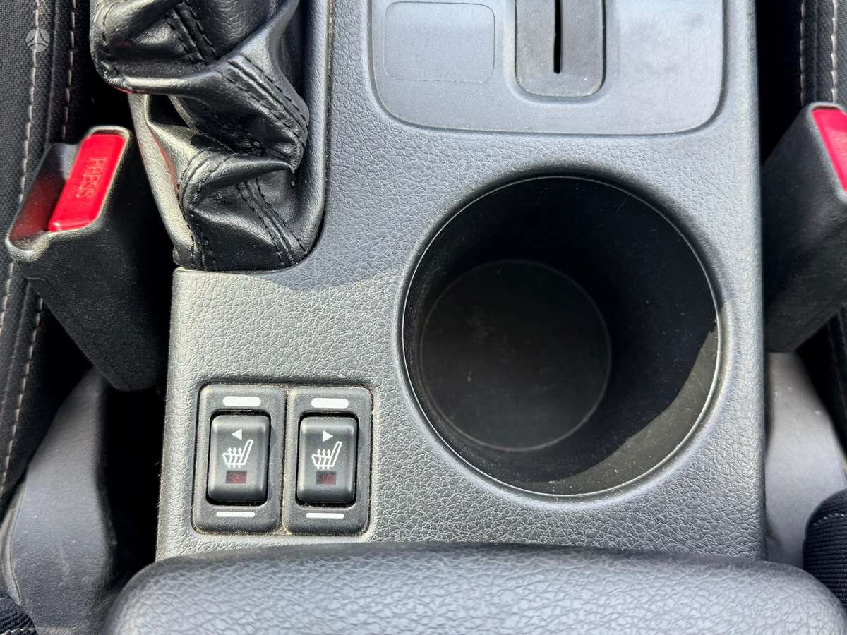 Subaru XV 2012 — photo 16