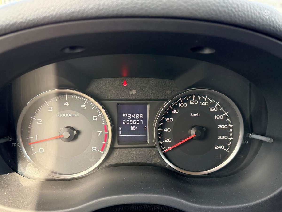 Subaru XV 2012 — photo 18