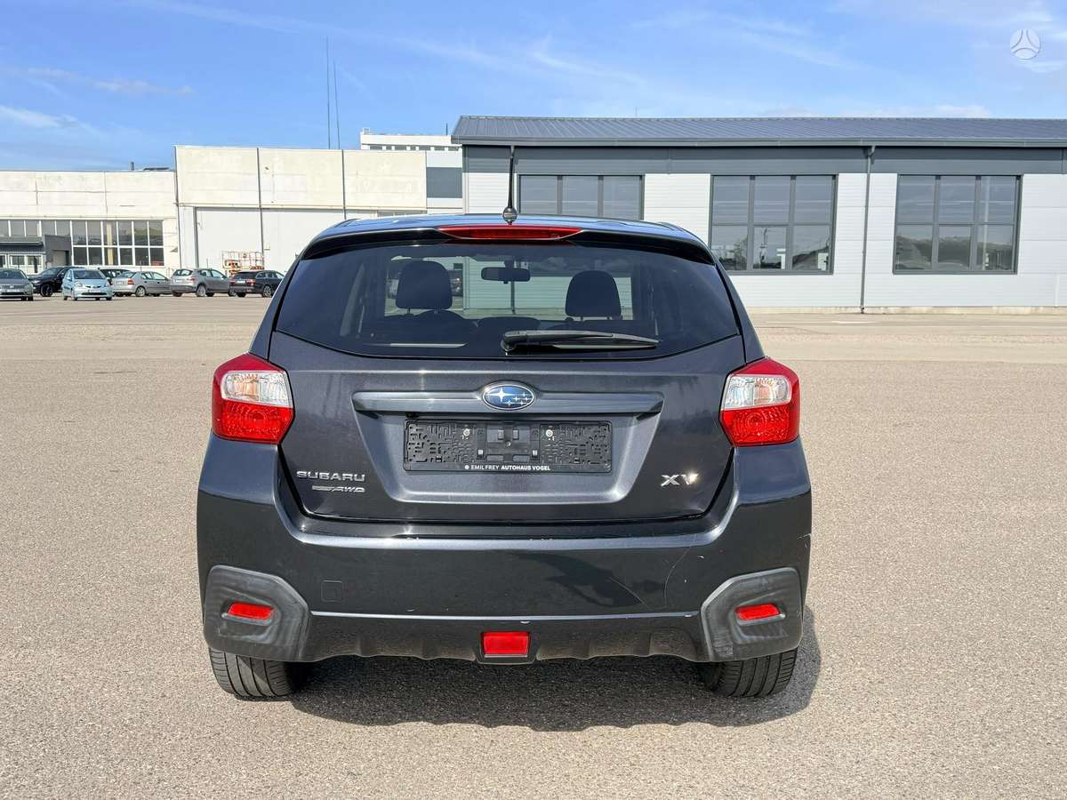 Subaru XV 2012 — photo 8