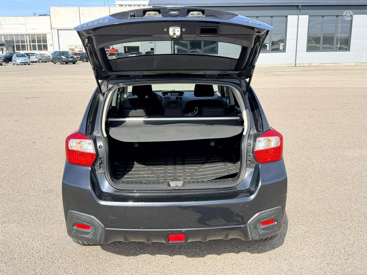 Subaru XV 2012 — photo 9