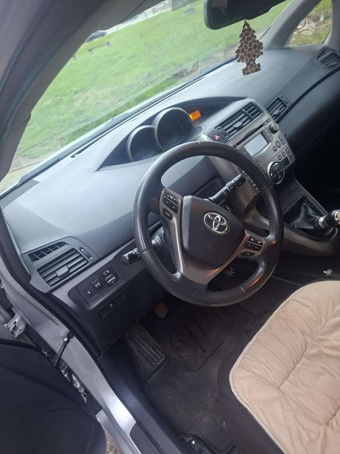 Toyota Verso 2009 — photo 7