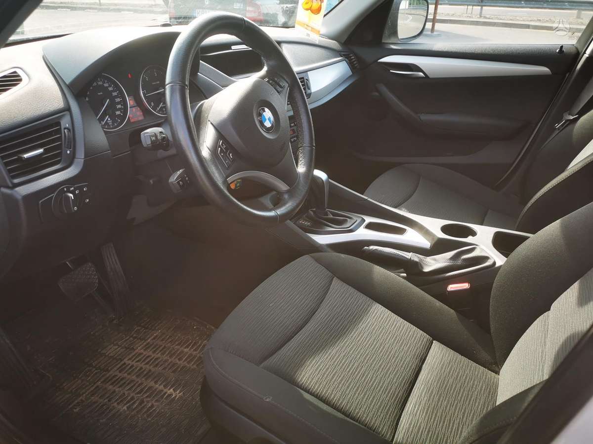 BMW X1 2012 — photo 16
