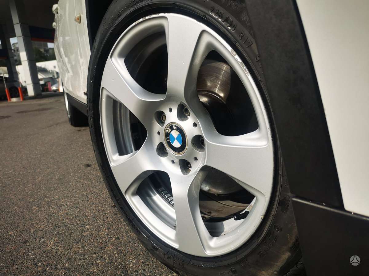 BMW X1 2012 — photo 29