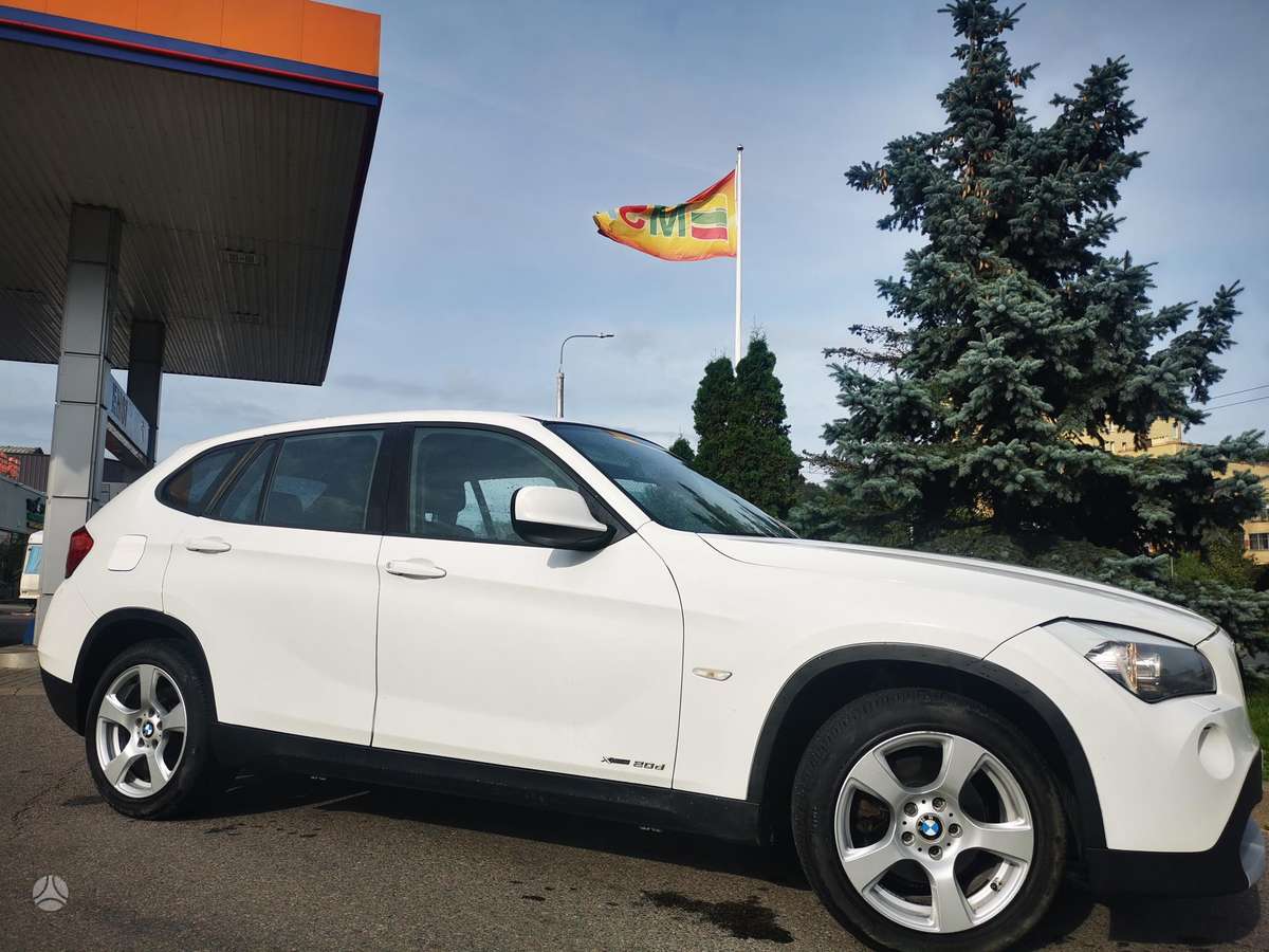 BMW X1 2012 — photo 30