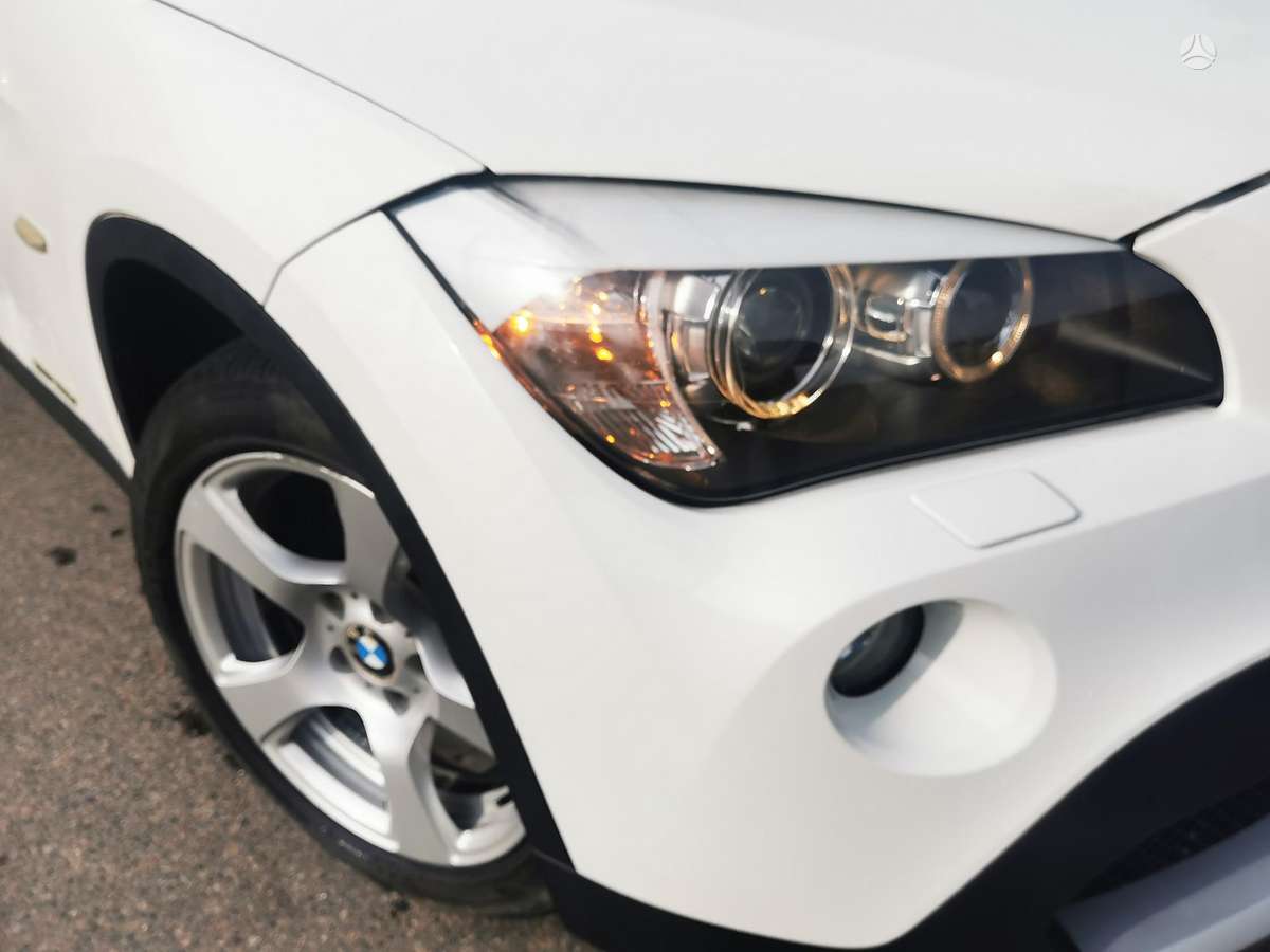 BMW X1 2012 — photo 34