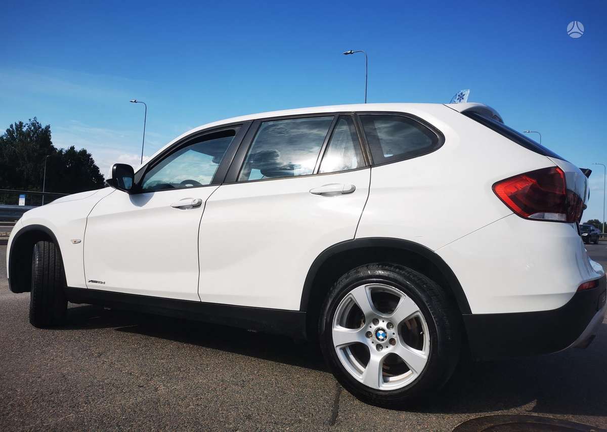 BMW X1 2012 — photo 6