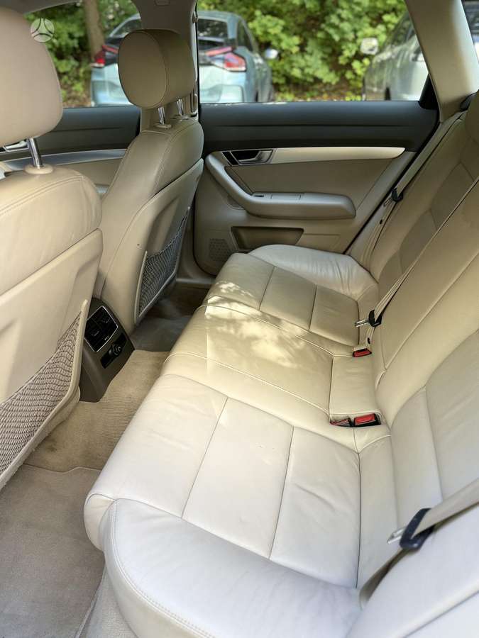 Audi A6 2010 — photo 17