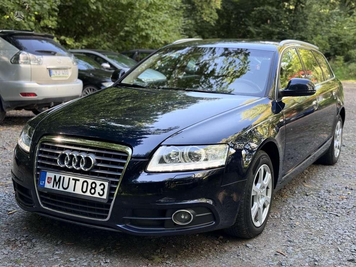 Audi A6 2010 — rear view