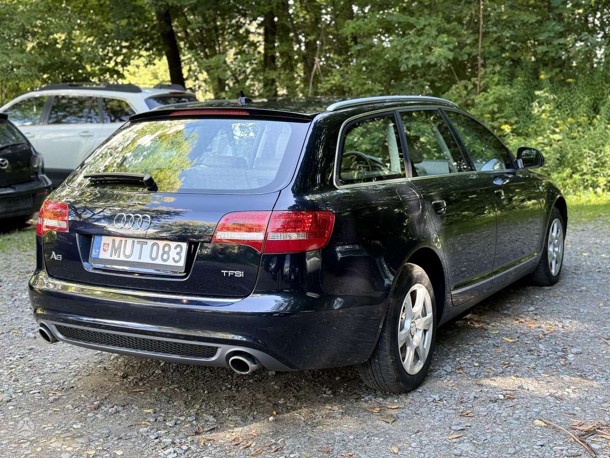 Audi A6 2010 — photo 8