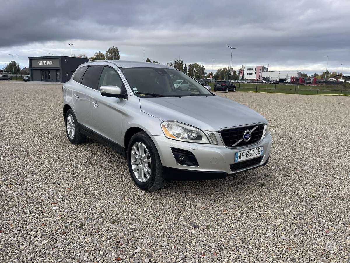 Volvo XC60 2009 — вигляд ззаду