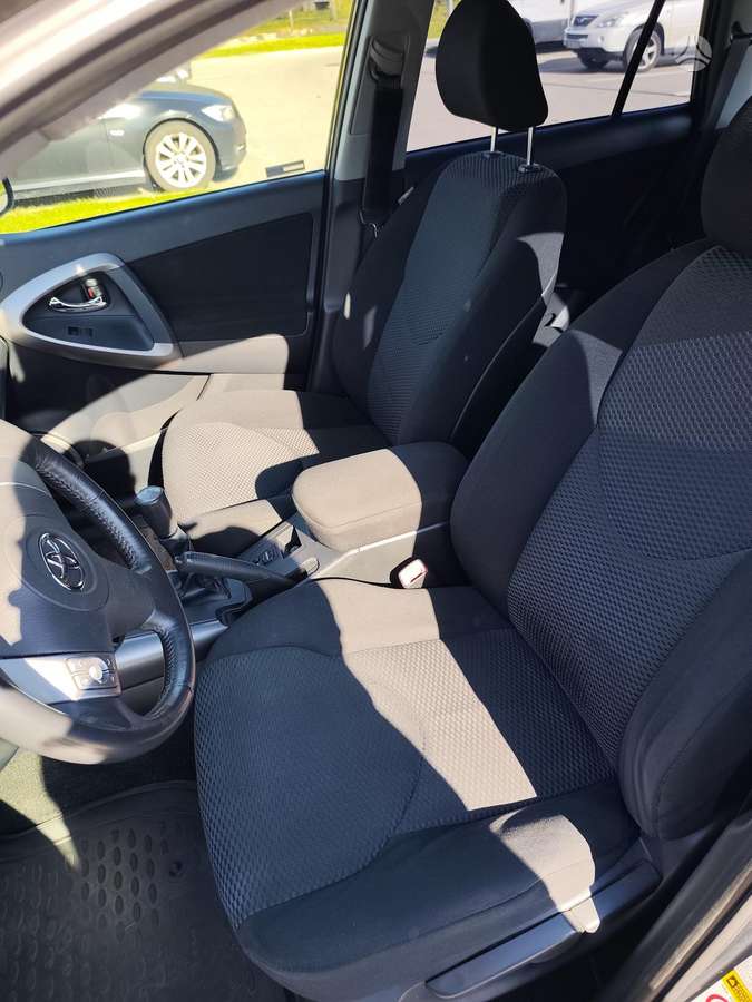 Toyota RAV4 2006 — photo 19