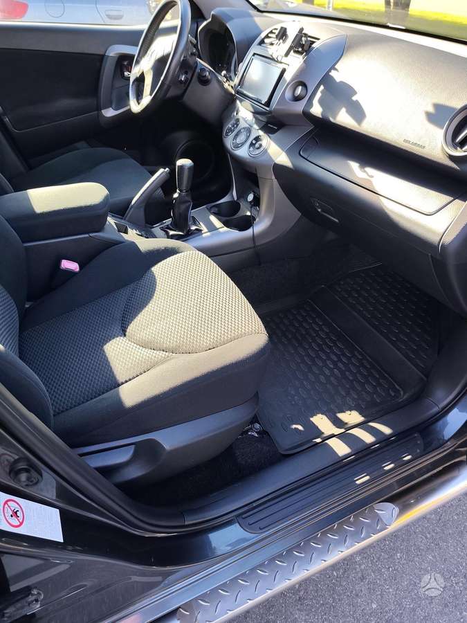 Toyota RAV4 2006 — photo 24