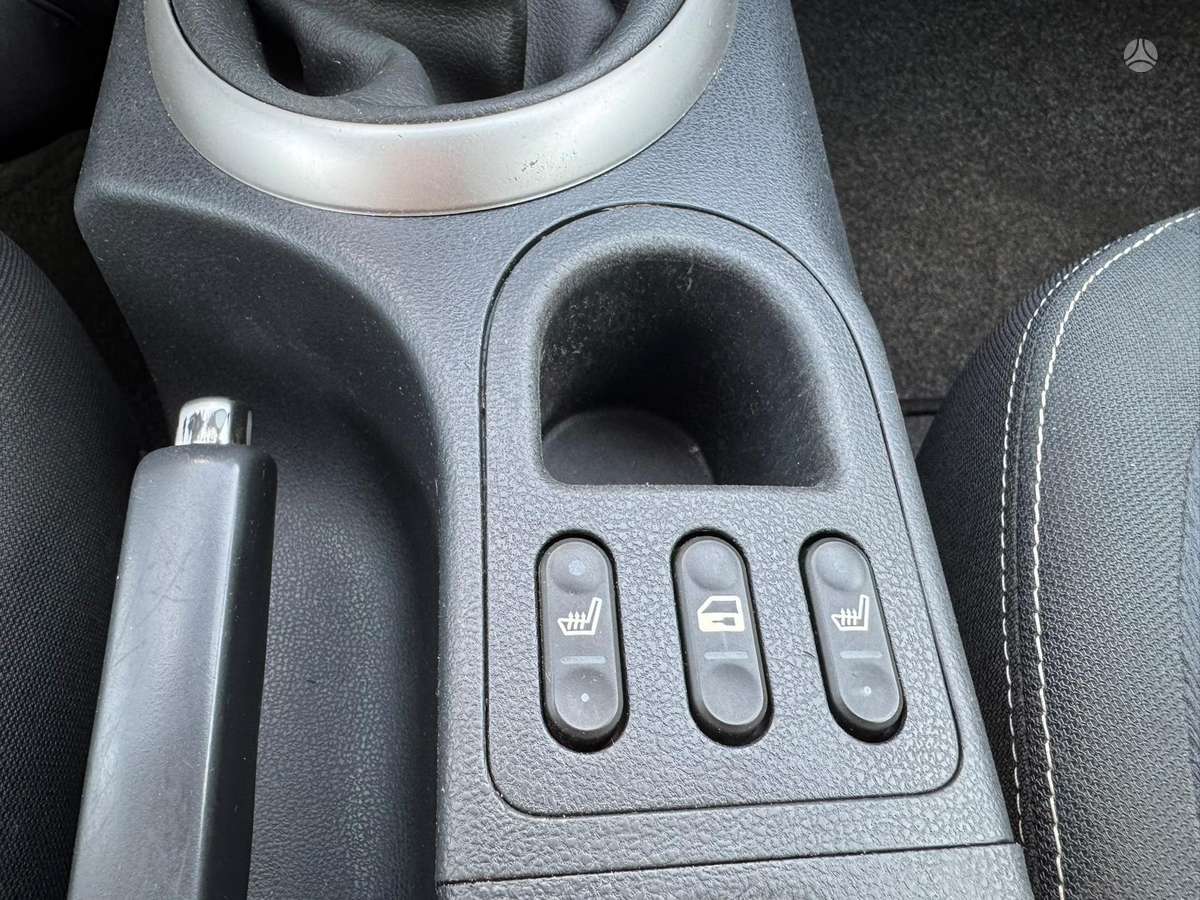 Nissan Qashqai 2011 — photo 15