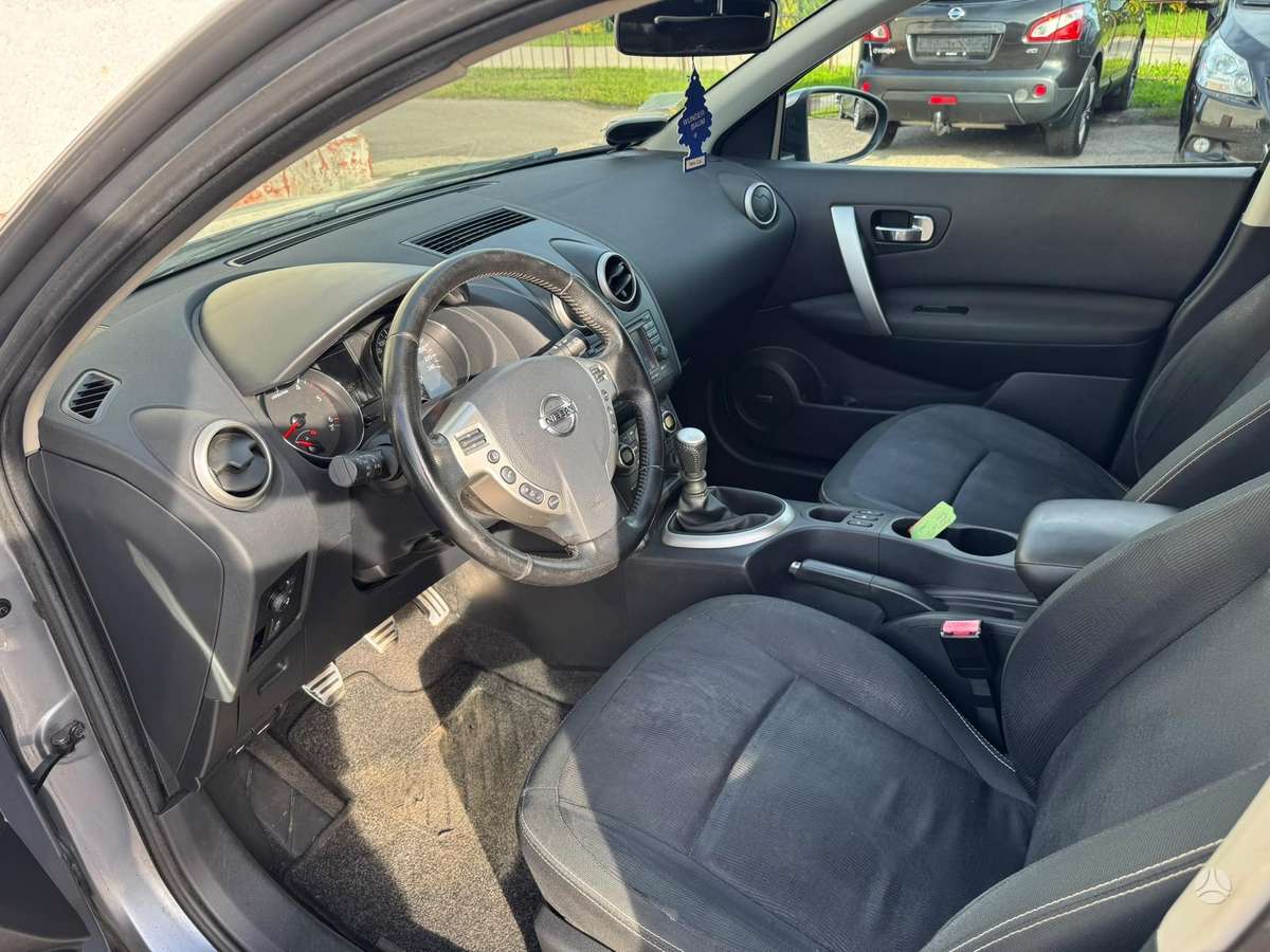 Nissan Qashqai 2011 — photo 8