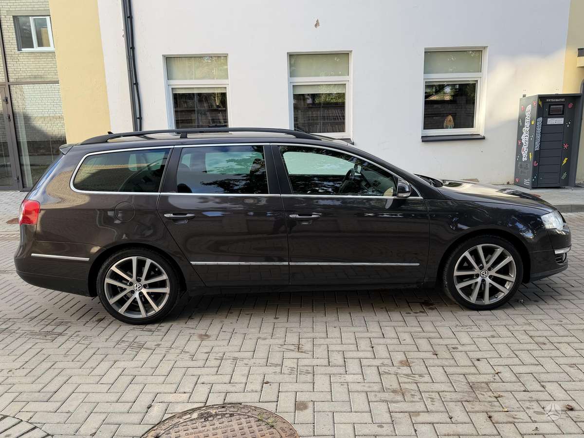 Volkswagen Passat 2010 — photo 13