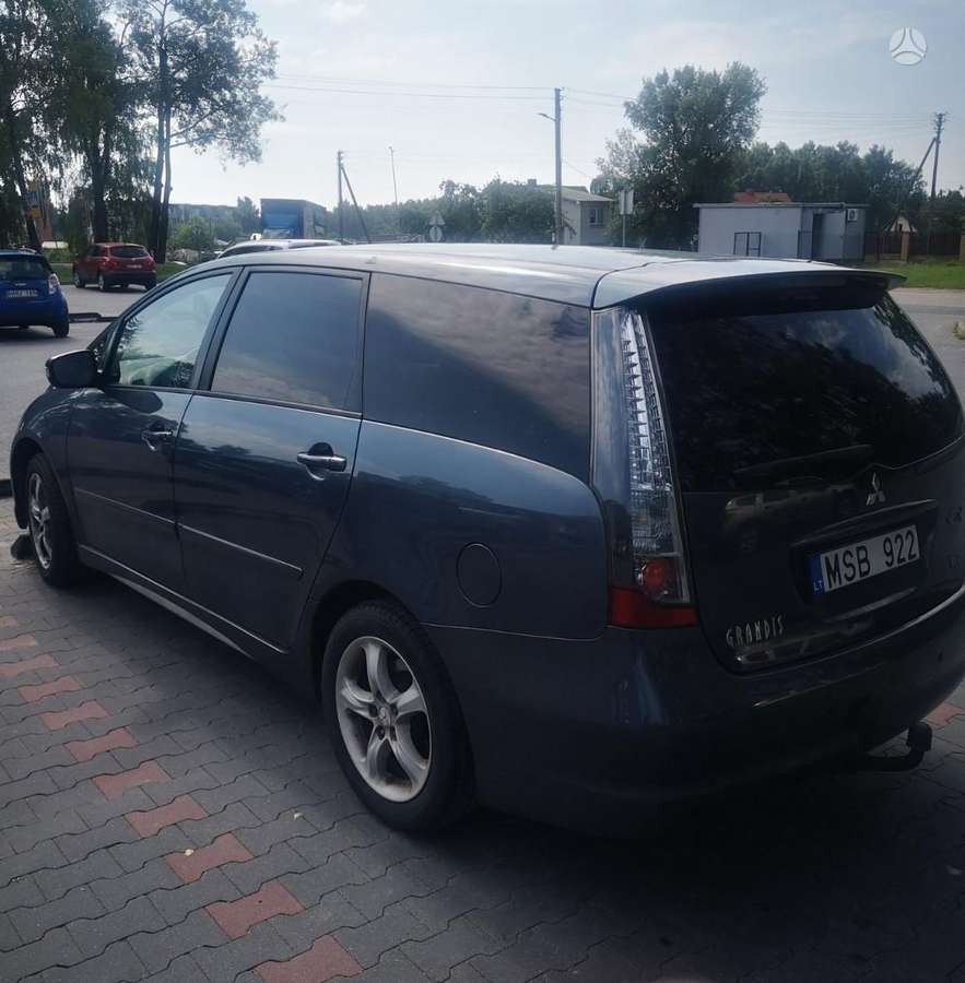 Mitsubishi Grandis 2010 — авто для ЗСУ з Європи