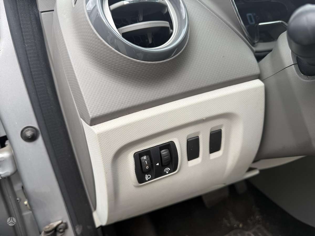 Renault Captur 2014 — photo 12