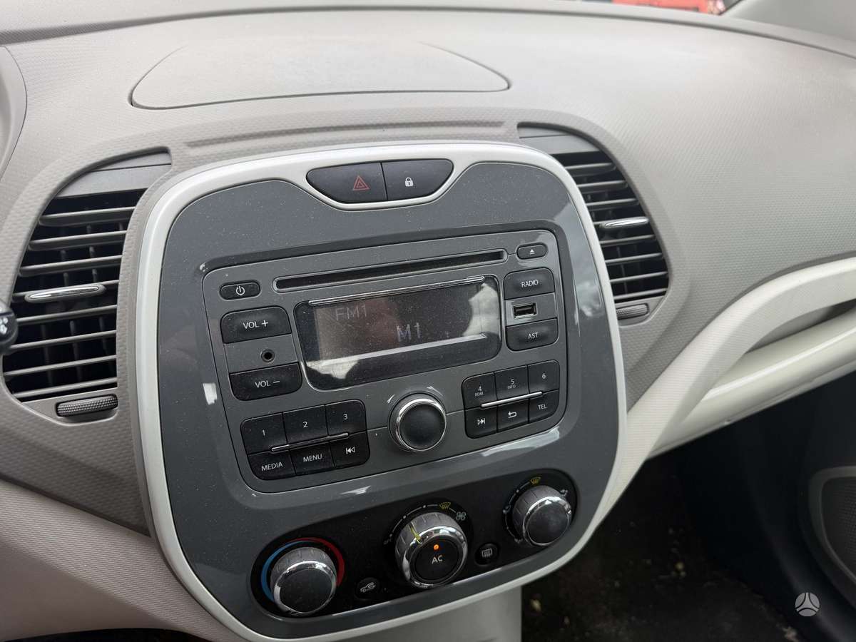 Renault Captur 2014 — photo 15