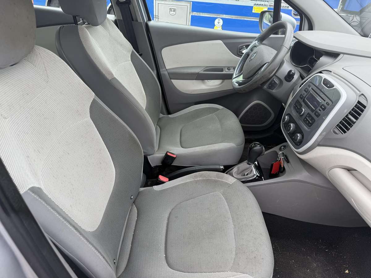 Renault Captur 2014 — photo 21