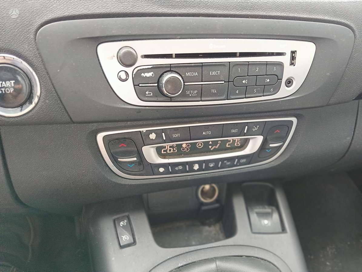 Renault Grand 2013 — photo 23