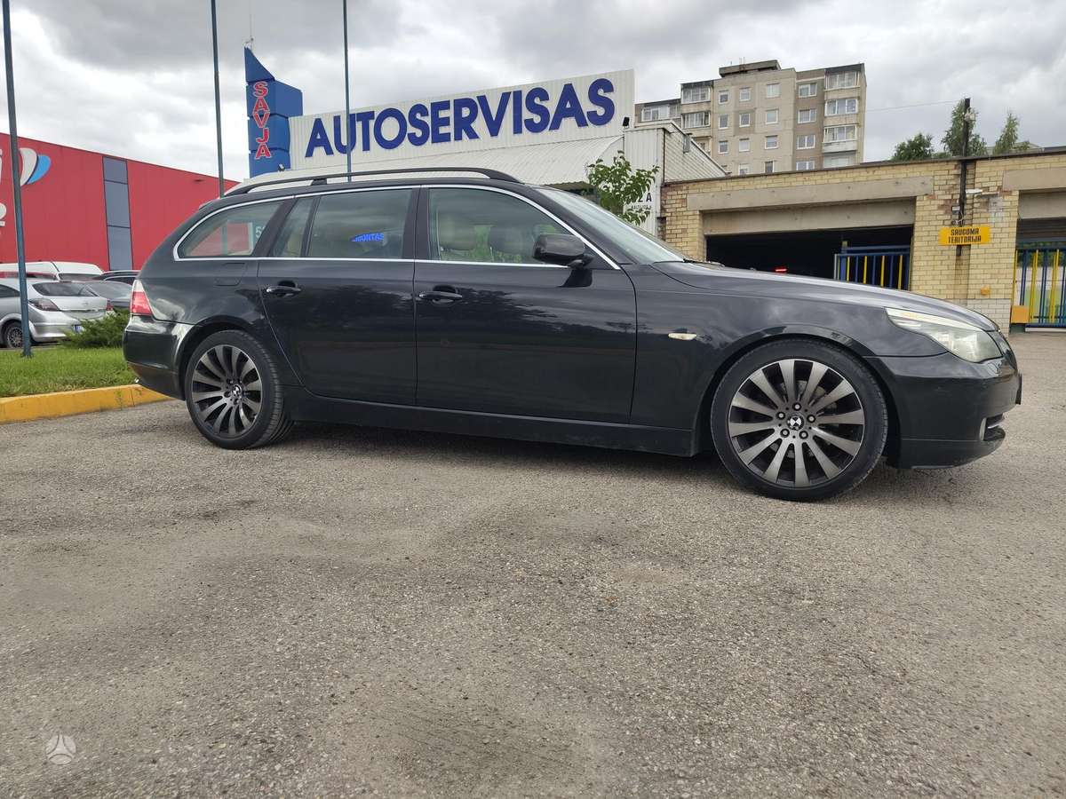 BMW 525 2008 — photo 10