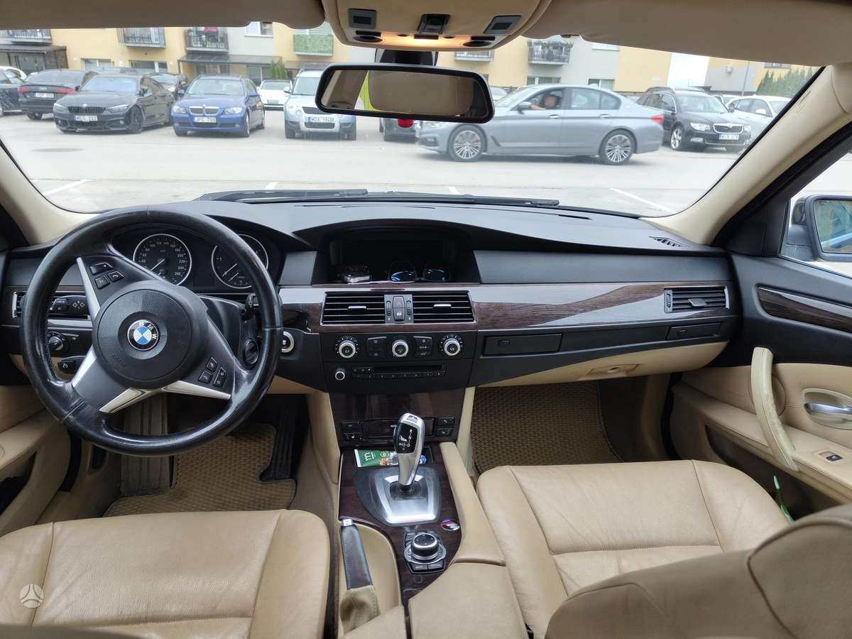 BMW 525 2008 — photo 11