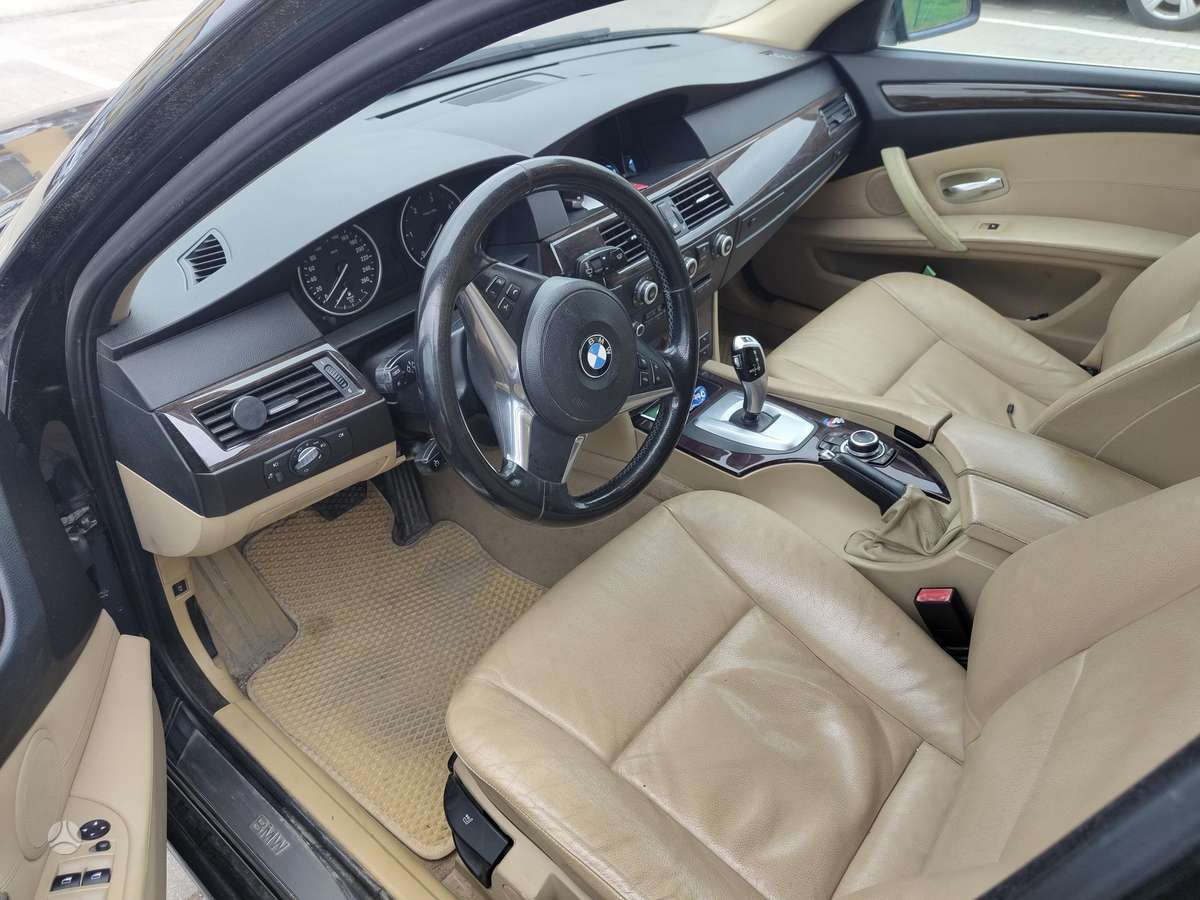 BMW 525 2008 — photo 12