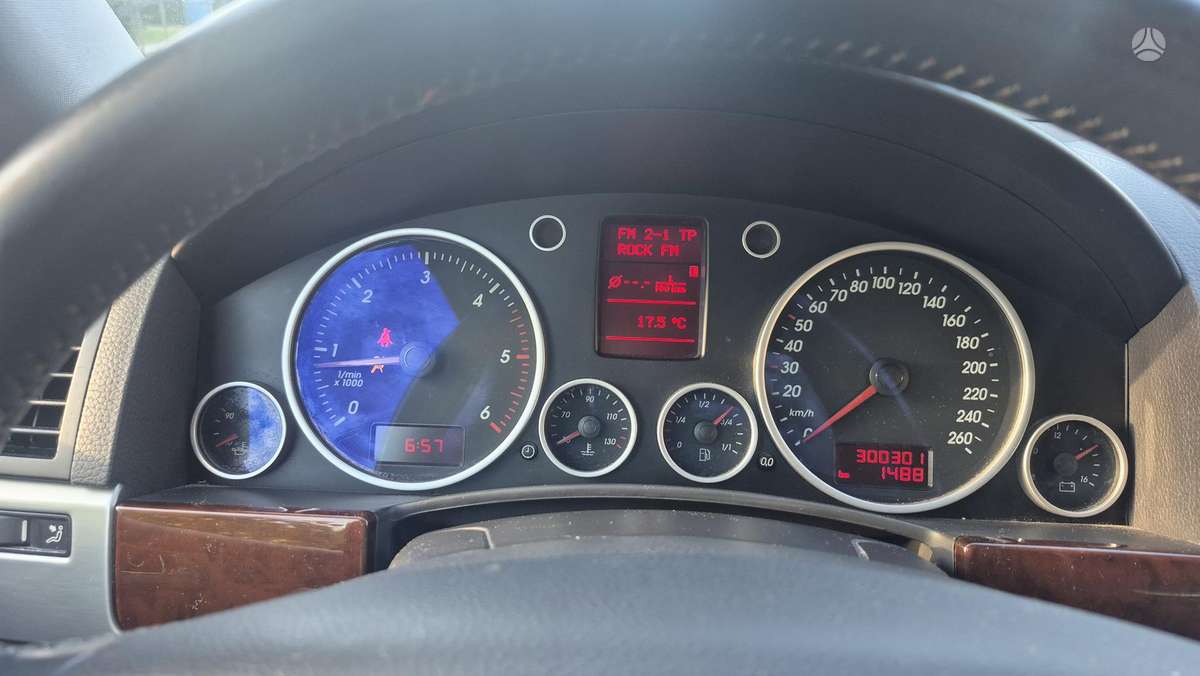 Volkswagen Touareg 2005 — двигун 2461 cm³, 163 HP (120kW)