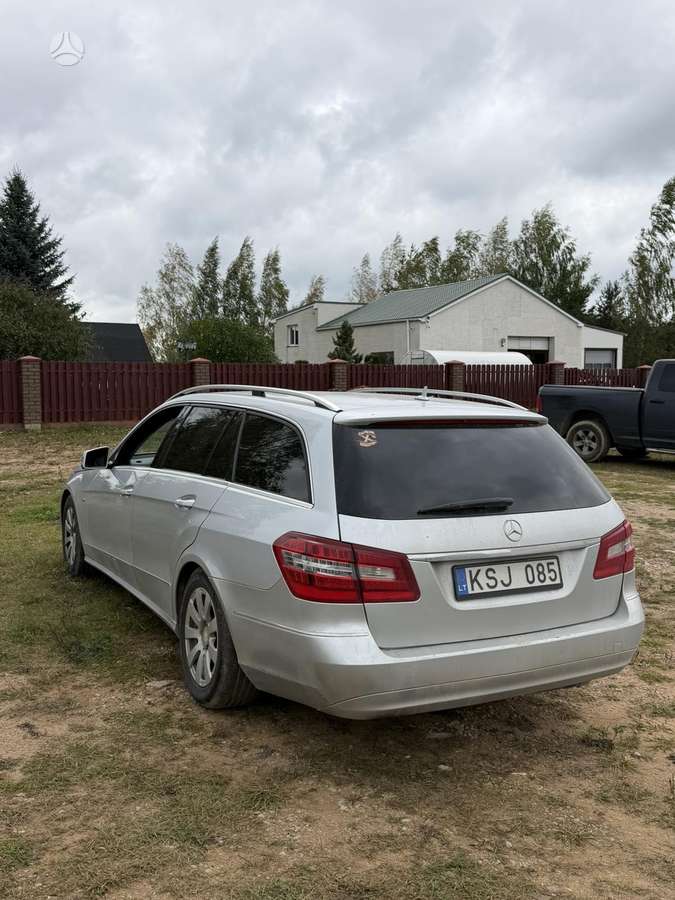 Mercedes-Benz E220 2010 — двигун 2143 cm³, 170 HP (125kW)