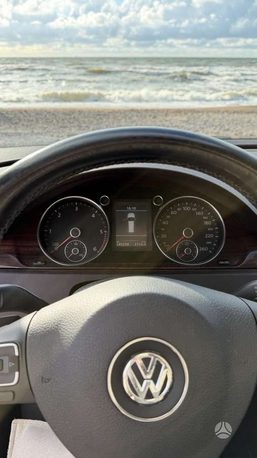 Volkswagen Passat 2011 — photo 13