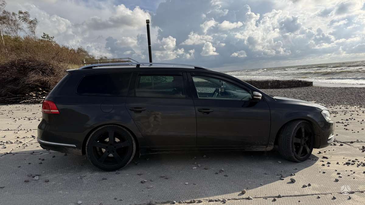 Volkswagen Passat 2011 — photo 6