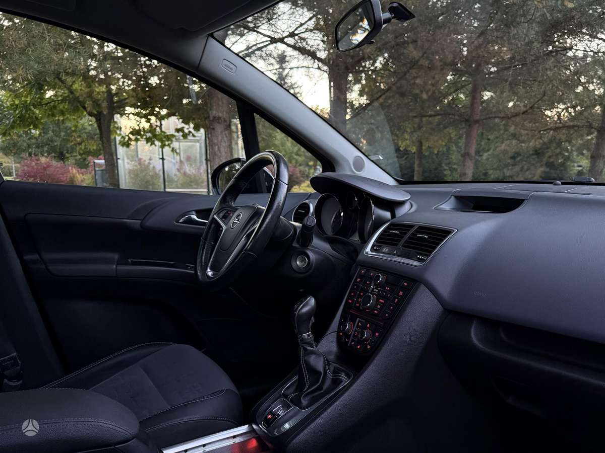 Opel Meriva 2010 — фото 15