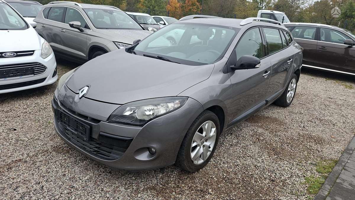 Renault Megane 2012 — двигун 1461 cm³, 110 HP (81kW)