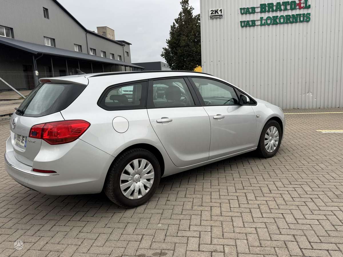 Opel Astra 2015 — photo 5