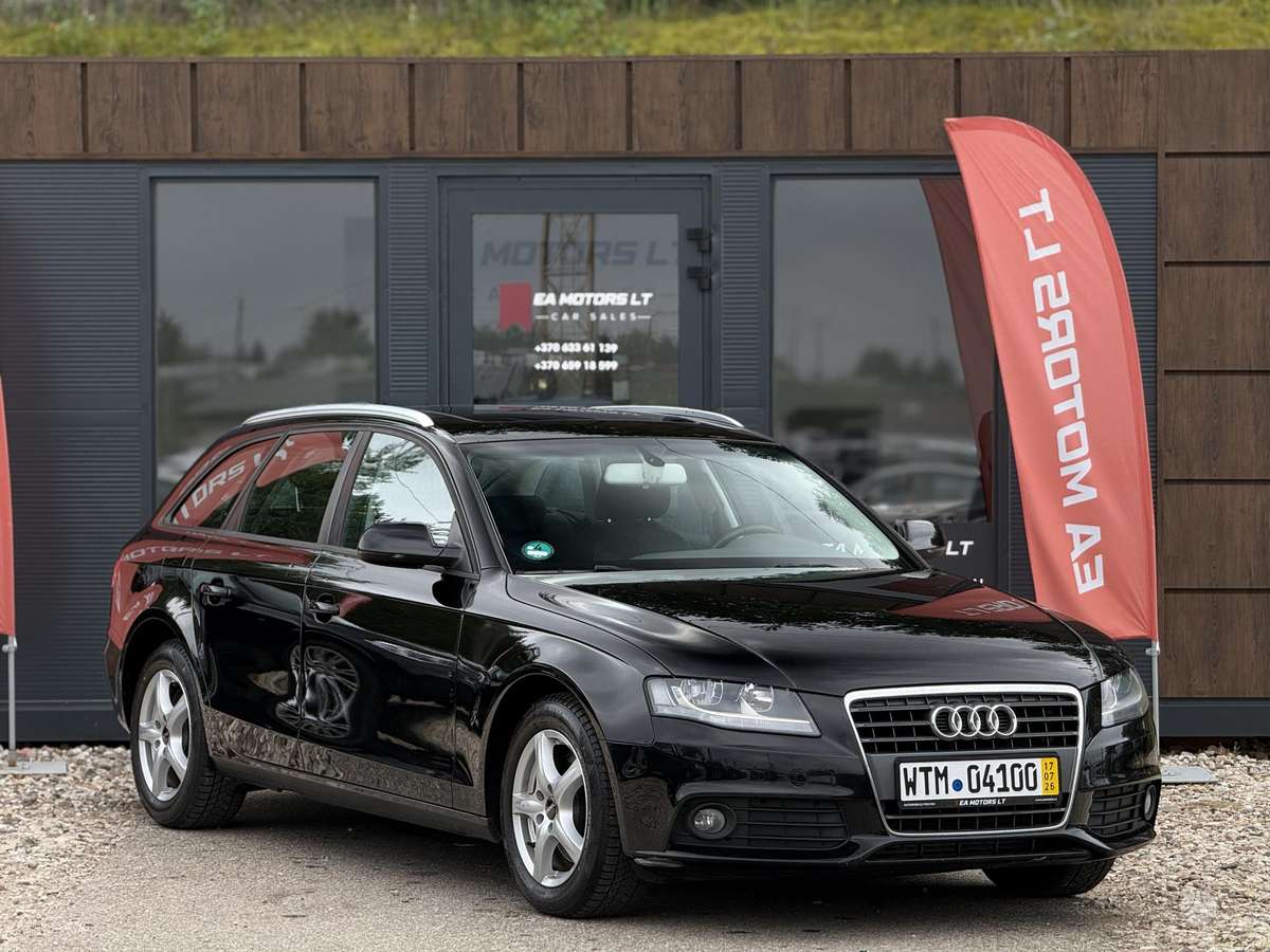 Audi A4 2009 — interior