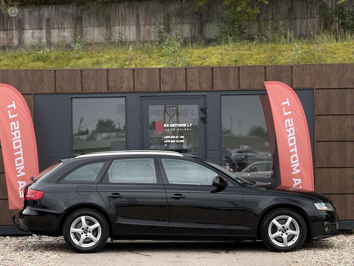 Audi A4 2009 — engine 2000 cm³, 143 HP (105kW)